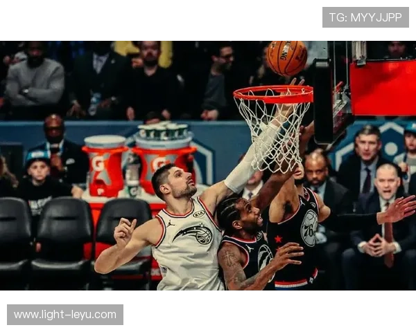 武切维奇高效挡拆拉开内线空间，提升魔术关键得分能力