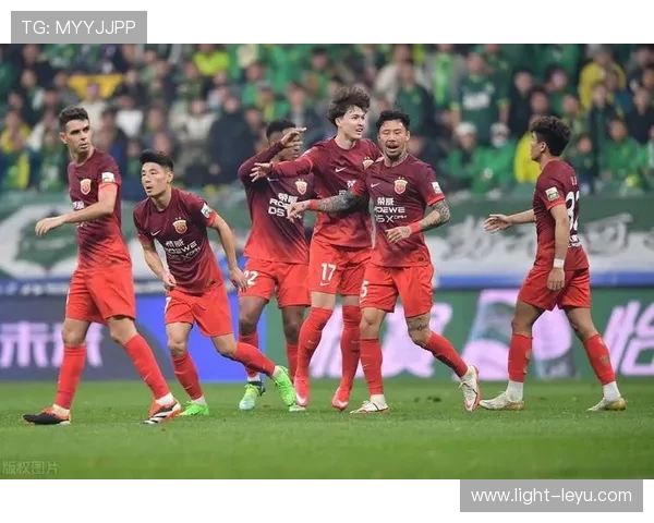 张琳芃居然在家穿拖鞋都能被队友嘲笑，这日常状态差太多了吧？