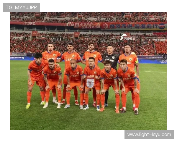 山东泰山阵容老化，球队阵容结构调整面临压力，对赛季走势形成制约