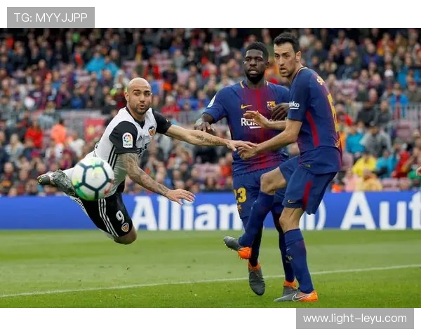 控球率拉满却打不出威胁，巴萨的进攻到底卡在哪？