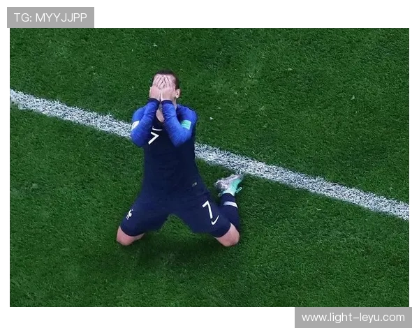 开球规则：何时算开球（球被踢并明显移动为开始）