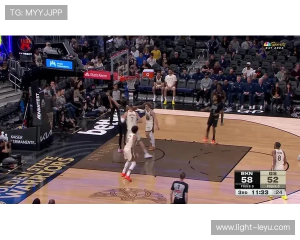 德雷蒙德·格林通过挡拆防守干扰投篮效率显著提升勇士防线竞争力